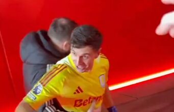 Emi Martinez discutiu ferozmente com os torcedores do Arsenal após a pesada derrota do Aston Villa nos Emirados