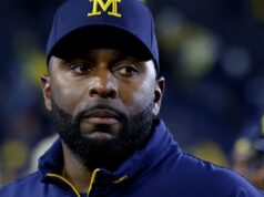 Sherrone Moore preso enquanto a polícia investiga a situação que levou à demissão do técnico de Michigan