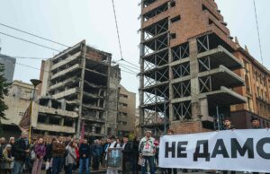 Sérvia, governo destruindo a Trump Tower. E Kushner paga. Vucic: “Reclamações”