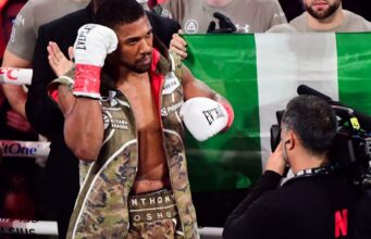 AFCON – Jogadores do Super Eagles mandam ‘força’ ao boxeador Anthony Joshua após acidente fatal na Nigéria