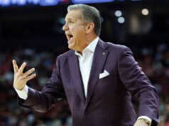 Calipari sofre a pior derrota da carreira e espera que ‘passe rápido’