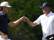 Matt Kuchar e filho vencem o campeonato PNC para encerrar um ano emocionante