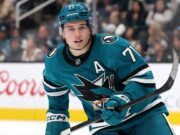 Maclean Celebrini, de 19 anos, fez parte da escalação da equipe do Canadá para as Olimpíadas