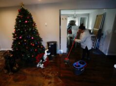 O ar do Ártico varre para o sul enquanto os residentes do noroeste do Pacífico permanecem vigilantes após graves inundações