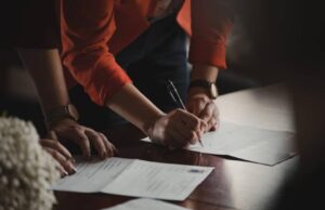 Dubai Real Estate obriga investidor a pagar 100 mil a corretor