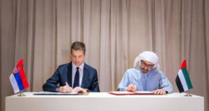 Abdullah bin Zayed: As relações entre os Emirados Árabes Unidos e a Sérvia baseiam-se em bases sólidas