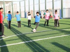 500 estudantes do sexo masculino e feminino nos cursos de inverno da Polícia de Dubai