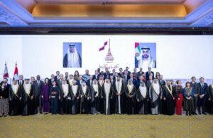 Saqr Ghobash participa da cerimônia da Embaixada do Catar no Dia Nacional