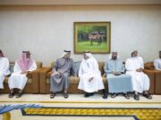 Mansour bin Zayed oferece condolências pela morte de Mohammed bin Obaid