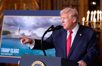 Trump alerta Maduro para não ‘jogar duro’ enquanto Rússia e China apoiam a Venezuela | Notícias de Donald Trump