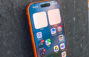 O design do 20º aniversário do iPhone da Apple é um recurso ousado que você amará ou odiará