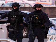 Nove morrem em tiroteio em Sydney. Polícia matou um atirador e prendeu outro