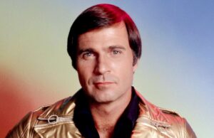 O ator de “Buck Rogers no Século 25” tem 82 anos