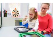 Este método fácil ajuda crianças com autismo a contar ótimas histórias