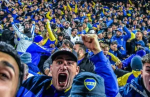 A raiva dos torcedores do Boca na eliminação do torneio Clausura BOCA JUNIORS El Intransigente