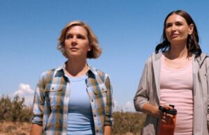 Elenco e criador de ‘Pluribus’ revela o primeiro beijo e romance de Zosia e Carol