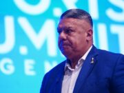 “Não há Robin Hoods lutando pelo bem-estar do povo”