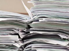 Como o uso governamental da IA pode impactar negativamente a democracia