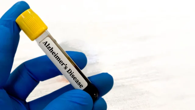 alzheimers-disease-blood-test-tube.webp.webp