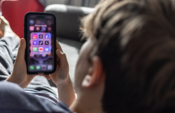 Políticos chamam a Austrália de ‘cobaia’ para censura sobre proibições de mídia social