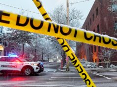 Aluno de Brown descreve horas de bloqueio durante tiroteio no campus