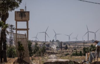 Israel lança novo ataque à cidade síria de Quneitra, estabelecendo postos de controle | Notícias sobre conflitos