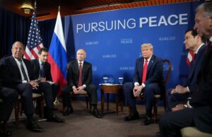 Lavrov alertou que a Rússia responderia se a Europa enviasse forças para a Ucrânia