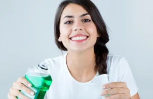 O enxaguatório bucal com alho apresenta uma capacidade extremamente forte de combater germes