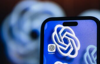 Ações judiciais acusam ChatGPT de causar suicídio e psicose
