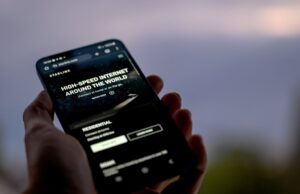 Tesla patenteia antenas de satélite Starlink para colocar em carros