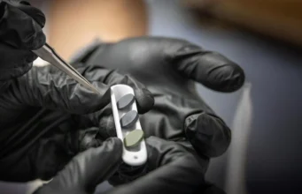 Um simples hack de oxigênio cria 7 novos materiais cerâmicos