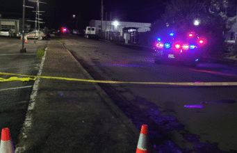 Polícia de Hillsboro: Suspeito levado sob custódia após corpo encontrado na garagem