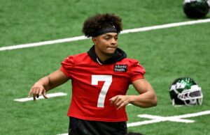 Justin Fields sabia o quão incerto era seu futuro nos Jets quando sua primeira temporada terminou tristemente