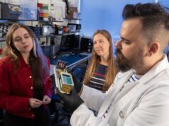 Como os trajes espaciais que mudam de cor e com infusão de bactérias podem ajudar a manter os futuros astronautas protegidos da radiação espacial