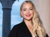 Amigos do filho de 14 anos de Kate Hudson gostam de visitar a casa dela