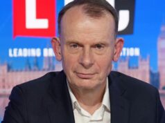 Andrew Marr causou grande preocupação quando pareceu soluçar e entrar em pânico ao vivo no rádio