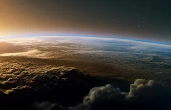 O céu da Terra primitiva pode ter criado os primeiros ingredientes para a vida