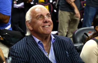 Ric Flair em estado crítico, enfrentando ‘problemas de múltiplos órgãos’