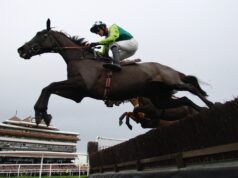 Apostador recebe ganhos 16 ANOS após o término da corrida quando encontra o boletim de apostas enquanto lavava roupa