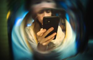 Quão preocupado você deveria estar com o tempo de tela?