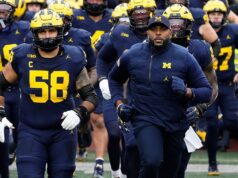 Recruta de futebol de Michigan demitido após Sherrone Moore disparar prisão