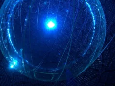 Partículas fantasmas deslizam pela Terra e causam uma reação atômica oculta