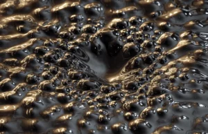 Pesquisadores detectam átomos parados dentro do metal fundido