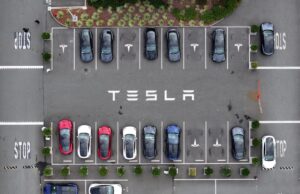 Tesla começa a testar robotáxis em Austin sem segurança do motorista