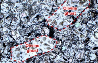 Cristais de 3,3 bilhões de anos revelam uma Terra primitiva chocantemente ativa