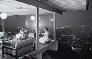 Uma barraca está à venda pela primeira vez após a construção da casa do estudo de caso