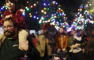 Christmas Tree Lane de Altadena é um retorno emocional à normalidade