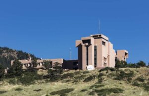 A administração Trump planeja desmantelar um importante centro de pesquisa climática e meteorológica