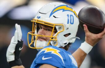 Justin Herbert não permite que lesões afetem as ambições dos Chargers