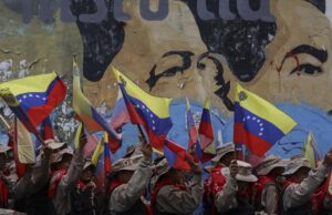 Os EUA atacaram? Maduro fugindo? Não, mas na Venezuela os rumores são generalizados